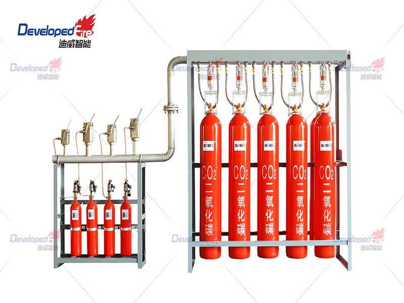 ��ѹ������̼���װ��